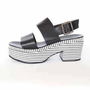 Barneys New York Black & White Wedge Sandals 10/41